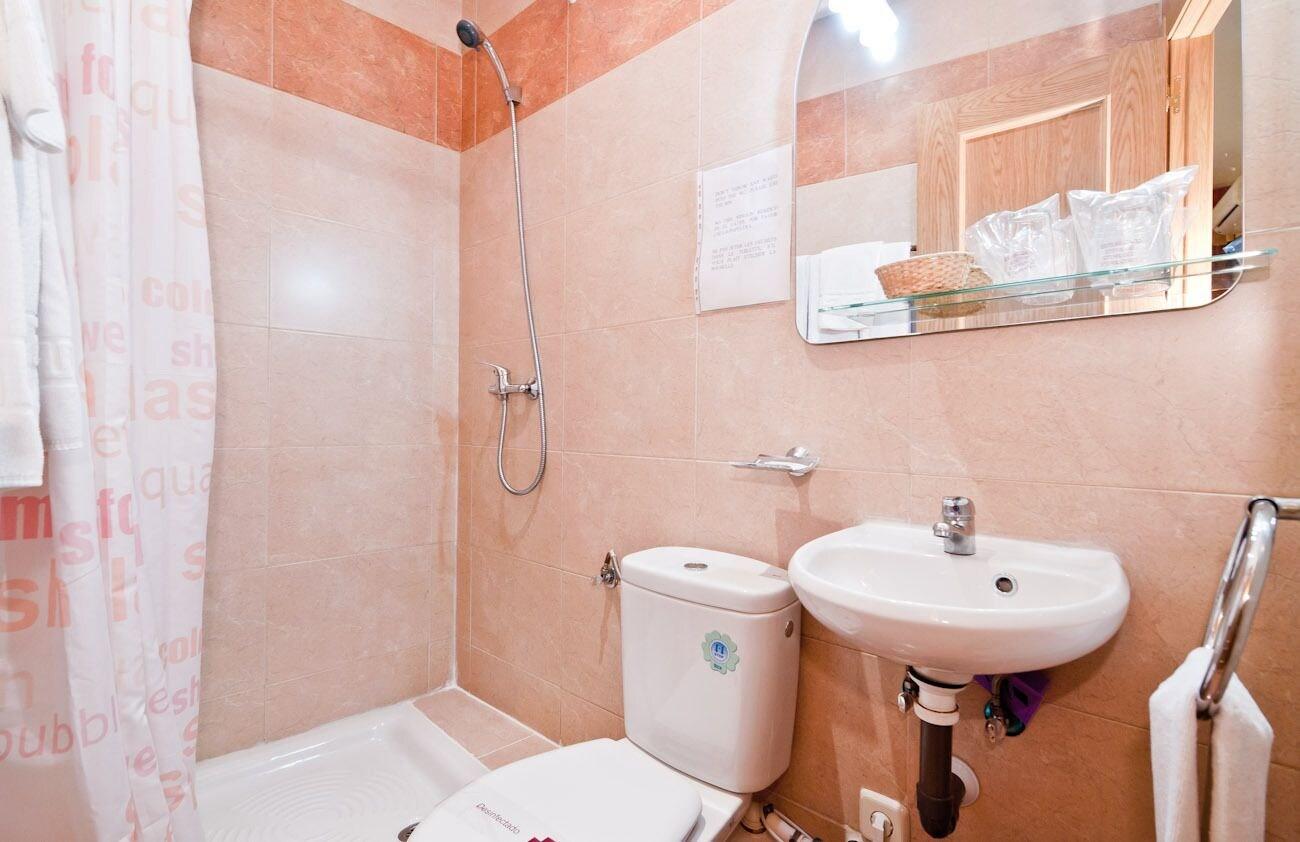 Hostal Las Cortes มาดริด ภายนอก รูปภาพ